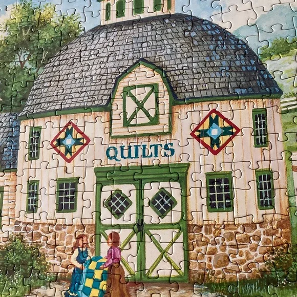 The Quilt Barn Puzzle 550 piece - Picture 3 of 7